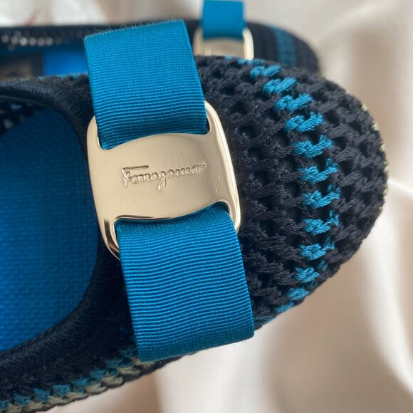 FERRAGAMO Vara Bow Pump Shoe In Multicolor Crochet, size 7.5 - Picture 3 of 8